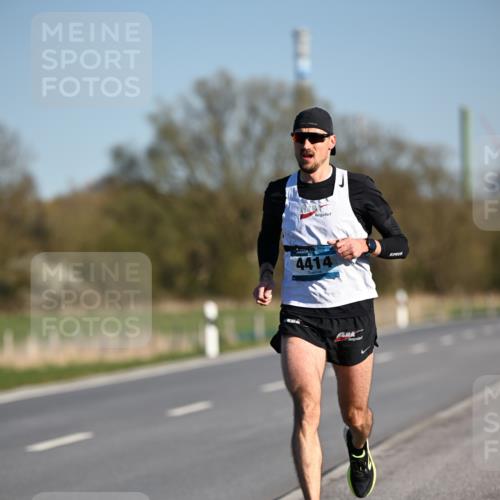 06.04.2025 - 44. Internationalen Wilhelmsburger Insellauf Dr. Thomas Lammeyer http://msf.ph/oto/7549492 06.04.2025 09:17:05 Laufen 4414 meine-sportfotos.de
