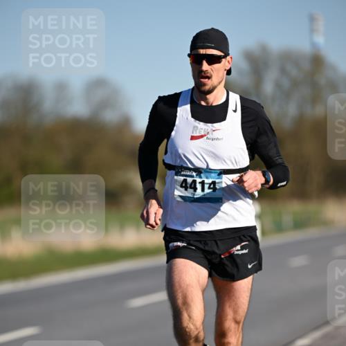 06.04.2025 - 44. Internationalen Wilhelmsburger Insellauf Dr. Thomas Lammeyer http://msf.ph/oto/7549501 06.04.2025 09:17:06 Laufen 4414 meine-sportfotos.de