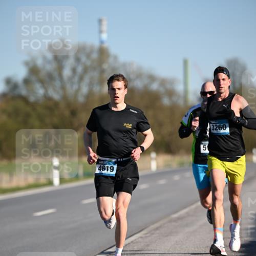 06.04.2025 - 44. Internationalen Wilhelmsburger Insellauf Dr. Thomas Lammeyer http://msf.ph/oto/7549520 06.04.2025 09:17:22 Laufen 4619, 5, 3260 meine-sportfotos.de