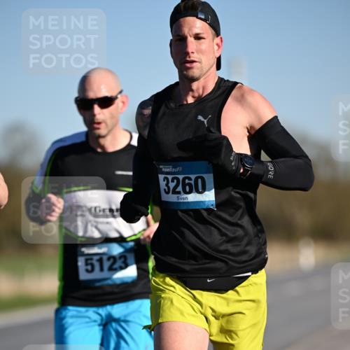 06.04.2025 - 44. Internationalen Wilhelmsburger Insellauf Dr. Thomas Lammeyer http://msf.ph/oto/7549538 06.04.2025 09:17:25 Laufen 3260, 5123 meine-sportfotos.de