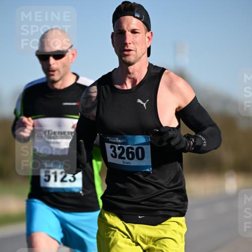 06.04.2025 - 44. Internationalen Wilhelmsburger Insellauf Dr. Thomas Lammeyer http://msf.ph/oto/7549539 06.04.2025 09:17:25 Laufen 5123, 3260 meine-sportfotos.de