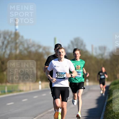 06.04.2025 - 44. Internationalen Wilhelmsburger Insellauf Dr. Thomas Lammeyer http://msf.ph/oto/7549575 06.04.2025 09:17:59 Laufen 5037, 198 meine-sportfotos.de