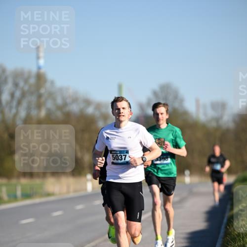 06.04.2025 - 44. Internationalen Wilhelmsburger Insellauf Dr. Thomas Lammeyer http://msf.ph/oto/7549577 06.04.2025 09:17:59 Laufen 5037, 3398 meine-sportfotos.de