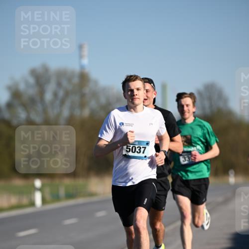 06.04.2025 - 44. Internationalen Wilhelmsburger Insellauf Dr. Thomas Lammeyer http://msf.ph/oto/7549581 06.04.2025 09:18:00 Laufen 5037 meine-sportfotos.de