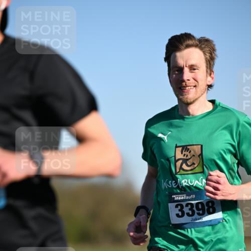 06.04.2025 - 44. Internationalen Wilhelmsburger Insellauf Dr. Thomas Lammeyer http://msf.ph/oto/7549596 06.04.2025 09:18:03 Laufen 3398, 21 meine-sportfotos.de
