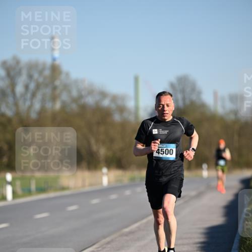 06.04.2025 - 44. Internationalen Wilhelmsburger Insellauf Dr. Thomas Lammeyer http://msf.ph/oto/7549605 06.04.2025 09:18:08 Laufen 4500 meine-sportfotos.de