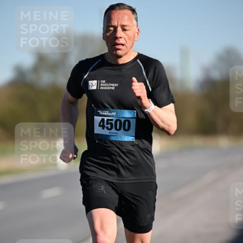 06.04.2025 - 44. Internationalen Wilhelmsburger Insellauf Dr. Thomas Lammeyer http://msf.ph/oto/7549622 06.04.2025 09:18:10 Laufen 4500 meine-sportfotos.de