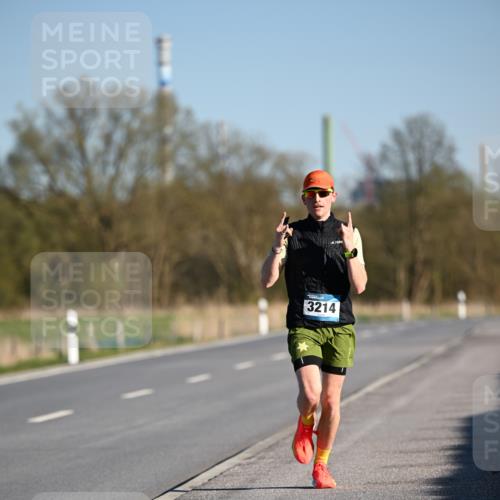 06.04.2025 - 44. Internationalen Wilhelmsburger Insellauf Dr. Thomas Lammeyer http://msf.ph/oto/7549623 06.04.2025 09:18:19 Laufen 3214 meine-sportfotos.de