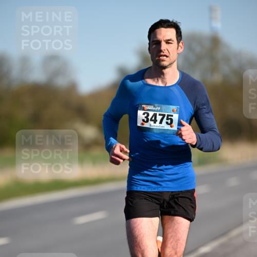 06.04.2025 - 44. Internationalen Wilhelmsburger Insellauf Dr. Thomas Lammeyer http://msf.ph/oto/7549670 06.04.2025 09:18:41 Laufen 3475 meine-sportfotos.de