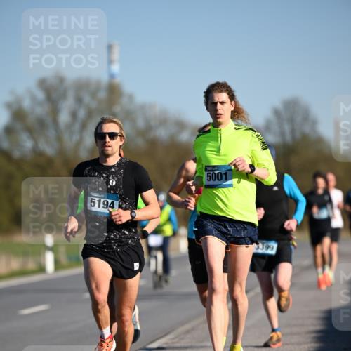 06.04.2025 - 44. Internationalen Wilhelmsburger Insellauf Dr. Thomas Lammeyer http://msf.ph/oto/7549693 06.04.2025 09:18:59 Laufen 5194, 5001, 3399 meine-sportfotos.de
