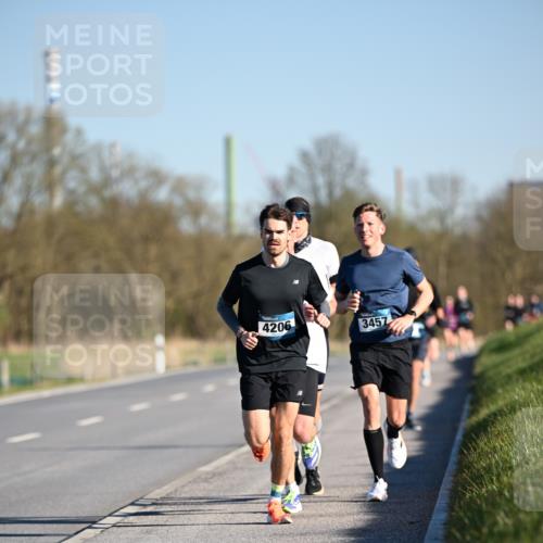 06.04.2025 - 44. Internationalen Wilhelmsburger Insellauf Dr. Thomas Lammeyer http://msf.ph/oto/7549722 06.04.2025 09:19:04 Laufen 4206, 3457 meine-sportfotos.de