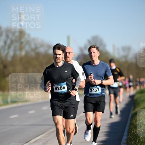 06.04.2025 - 44. Internationalen Wilhelmsburger Insellauf Dr. Thomas Lammeyer http://msf.ph/oto/7549733 06.04.2025 09:19:06 Laufen 4206, 3457 meine-sportfotos.de