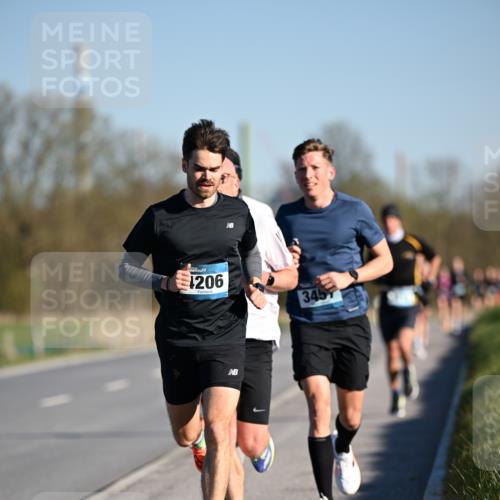 06.04.2025 - 44. Internationalen Wilhelmsburger Insellauf Dr. Thomas Lammeyer http://msf.ph/oto/7549735 06.04.2025 09:19:06 Laufen 1206, 345 meine-sportfotos.de