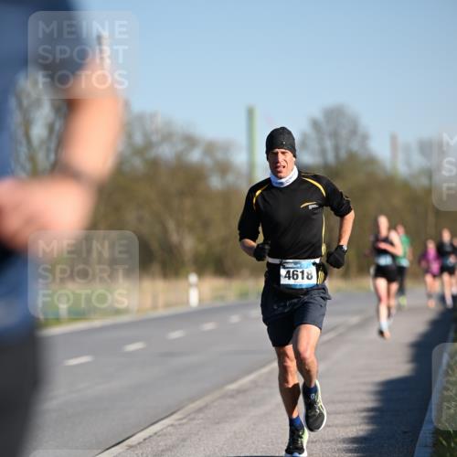 06.04.2025 - 44. Internationalen Wilhelmsburger Insellauf Dr. Thomas Lammeyer http://msf.ph/oto/7549752 06.04.2025 09:19:10 Laufen 4618 meine-sportfotos.de