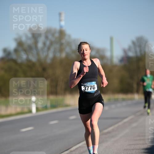 06.04.2025 - 44. Internationalen Wilhelmsburger Insellauf Dr. Thomas Lammeyer http://msf.ph/oto/7549778 06.04.2025 09:19:19 Laufen 3776 meine-sportfotos.de