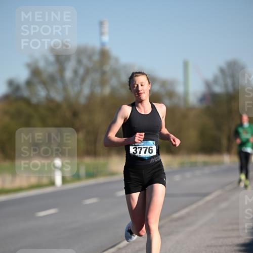 06.04.2025 - 44. Internationalen Wilhelmsburger Insellauf Dr. Thomas Lammeyer http://msf.ph/oto/7549779 06.04.2025 09:19:19 Laufen 3776 meine-sportfotos.de