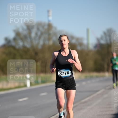 06.04.2025 - 44. Internationalen Wilhelmsburger Insellauf Dr. Thomas Lammeyer http://msf.ph/oto/7549780 06.04.2025 09:19:19 Laufen 3776 meine-sportfotos.de