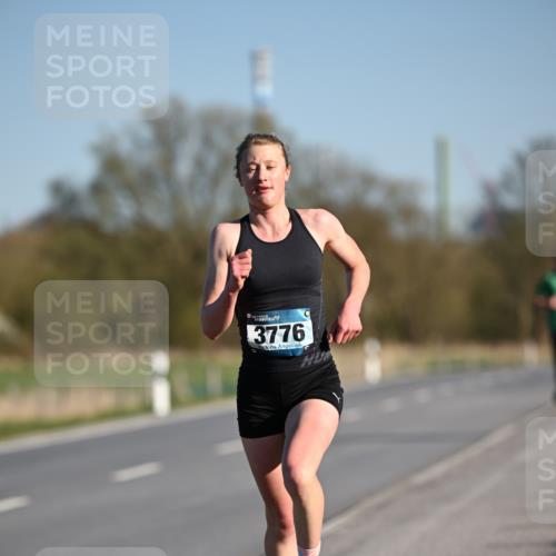 06.04.2025 - 44. Internationalen Wilhelmsburger Insellauf Dr. Thomas Lammeyer http://msf.ph/oto/7549783 06.04.2025 09:19:19 Laufen 3776 meine-sportfotos.de