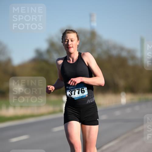 06.04.2025 - 44. Internationalen Wilhelmsburger Insellauf Dr. Thomas Lammeyer http://msf.ph/oto/7549787 06.04.2025 09:19:20 Laufen 3776 meine-sportfotos.de