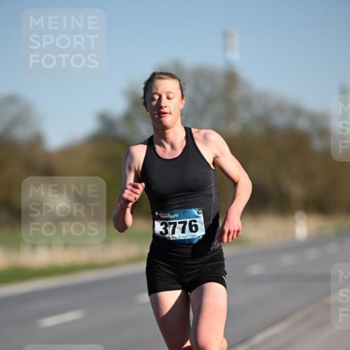 06.04.2025 - 44. Internationalen Wilhelmsburger Insellauf Dr. Thomas Lammeyer http://msf.ph/oto/7549788 06.04.2025 09:19:20 Laufen 3776 meine-sportfotos.de