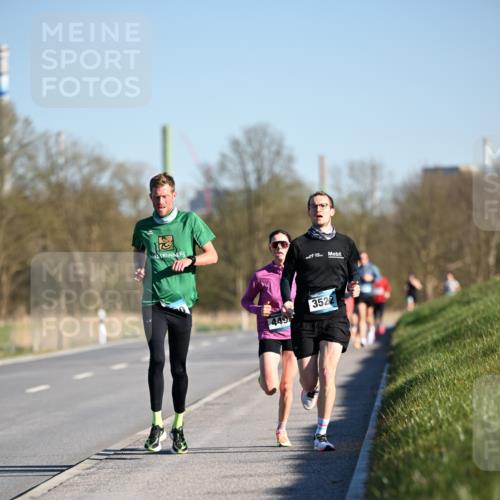 06.04.2025 - 44. Internationalen Wilhelmsburger Insellauf Dr. Thomas Lammeyer http://msf.ph/oto/7549794 06.04.2025 09:19:25 Laufen 449, 3522 meine-sportfotos.de