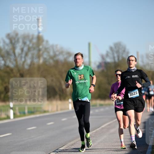 06.04.2025 - 44. Internationalen Wilhelmsburger Insellauf Dr. Thomas Lammeyer http://msf.ph/oto/7549797 06.04.2025 09:19:26 Laufen 4492, 3522 meine-sportfotos.de