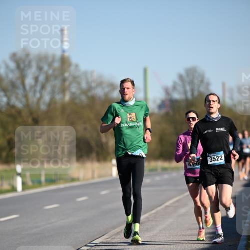 06.04.2025 - 44. Internationalen Wilhelmsburger Insellauf Dr. Thomas Lammeyer http://msf.ph/oto/7549798 06.04.2025 09:19:26 Laufen 3522 meine-sportfotos.de