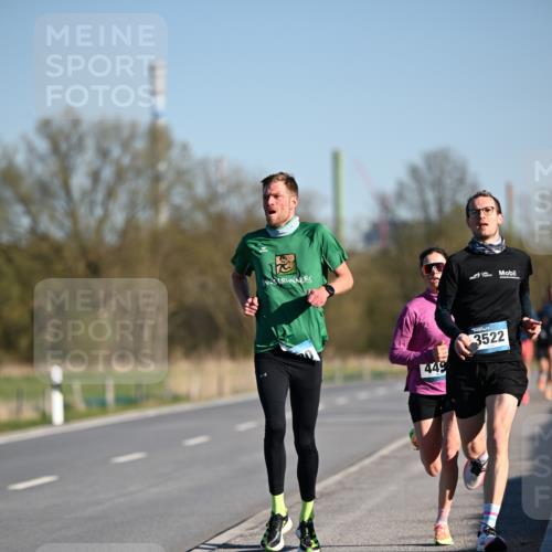 06.04.2025 - 44. Internationalen Wilhelmsburger Insellauf Dr. Thomas Lammeyer http://msf.ph/oto/7549800 06.04.2025 09:19:27 Laufen 449, 3522 meine-sportfotos.de