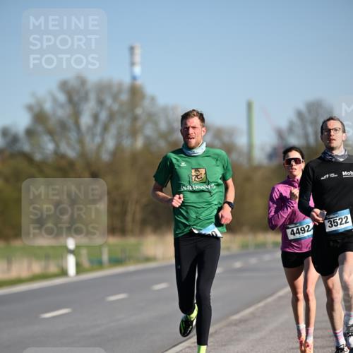 06.04.2025 - 44. Internationalen Wilhelmsburger Insellauf Dr. Thomas Lammeyer http://msf.ph/oto/7549804 06.04.2025 09:19:27 Laufen 4492, 3522 meine-sportfotos.de