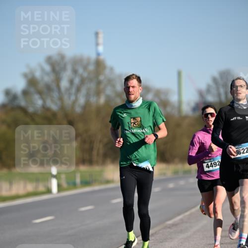 06.04.2025 - 44. Internationalen Wilhelmsburger Insellauf Dr. Thomas Lammeyer http://msf.ph/oto/7549805 06.04.2025 09:19:27 Laufen 4492, 22 meine-sportfotos.de