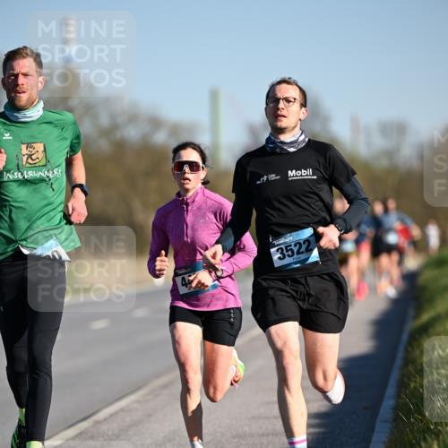 06.04.2025 - 44. Internationalen Wilhelmsburger Insellauf Dr. Thomas Lammeyer http://msf.ph/oto/7549809 06.04.2025 09:19:28 Laufen 3522 meine-sportfotos.de