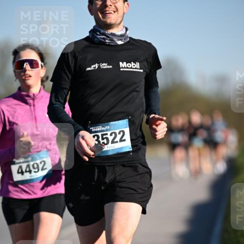 06.04.2025 - 44. Internationalen Wilhelmsburger Insellauf Dr. Thomas Lammeyer http://msf.ph/oto/7549821 06.04.2025 09:19:30 Laufen 4492, 3522 meine-sportfotos.de