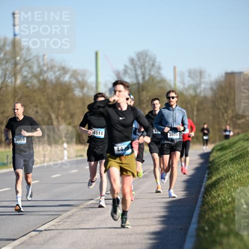 06.04.2025 - 44. Internationalen Wilhelmsburger Insellauf Dr. Thomas Lammeyer http://msf.ph/oto/7549827 06.04.2025 09:19:37 Laufen 4511, 3059, 35, 3566 meine-sportfotos.de