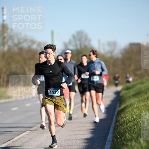 06.04.2025 - 44. Internationalen Wilhelmsburger Insellauf Dr. Thomas Lammeyer http://msf.ph/oto/7549834 06.04.2025 09:19:38 Laufen 4439 meine-sportfotos.de