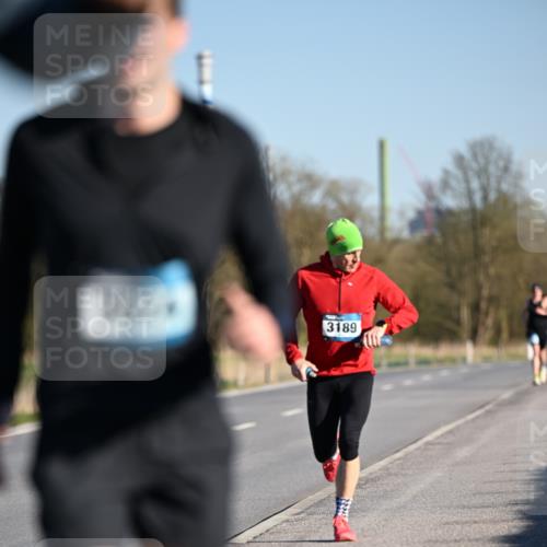 06.04.2025 - 44. Internationalen Wilhelmsburger Insellauf Dr. Thomas Lammeyer http://msf.ph/oto/7549871 06.04.2025 09:19:45 Laufen 3189 meine-sportfotos.de