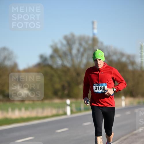 06.04.2025 - 44. Internationalen Wilhelmsburger Insellauf Dr. Thomas Lammeyer http://msf.ph/oto/7549876 06.04.2025 09:19:47 Laufen 3189 meine-sportfotos.de