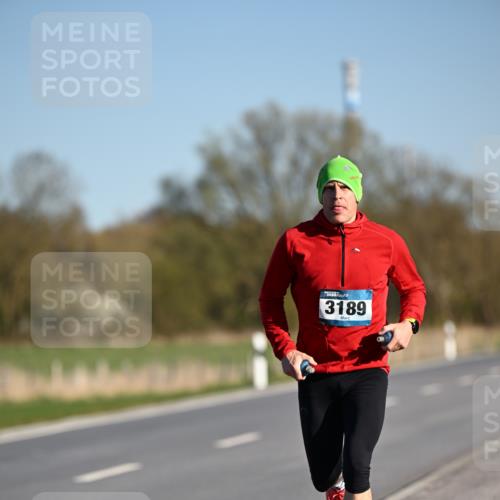 06.04.2025 - 44. Internationalen Wilhelmsburger Insellauf Dr. Thomas Lammeyer http://msf.ph/oto/7549879 06.04.2025 09:19:47 Laufen 3189 meine-sportfotos.de
