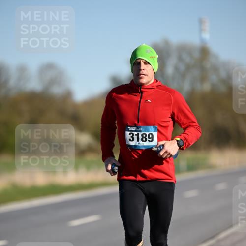 06.04.2025 - 44. Internationalen Wilhelmsburger Insellauf Dr. Thomas Lammeyer http://msf.ph/oto/7549885 06.04.2025 09:19:48 Laufen 3189 meine-sportfotos.de
