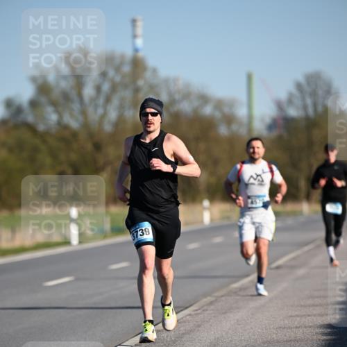 06.04.2025 - 44. Internationalen Wilhelmsburger Insellauf Dr. Thomas Lammeyer http://msf.ph/oto/7549894 06.04.2025 09:20:01 Laufen 3739 meine-sportfotos.de