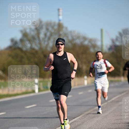 06.04.2025 - 44. Internationalen Wilhelmsburger Insellauf Dr. Thomas Lammeyer http://msf.ph/oto/7549896 06.04.2025 09:20:01 Laufen 739 meine-sportfotos.de