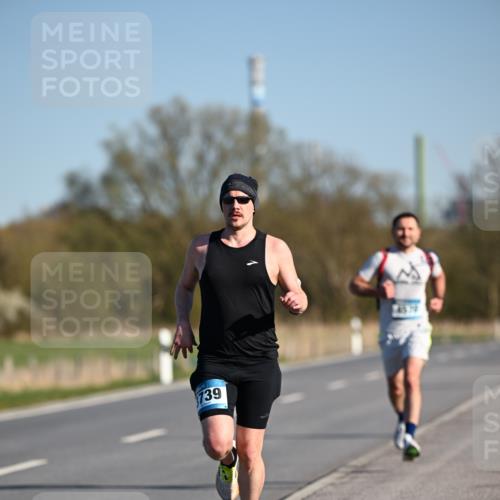 06.04.2025 - 44. Internationalen Wilhelmsburger Insellauf Dr. Thomas Lammeyer http://msf.ph/oto/7549898 06.04.2025 09:20:01 Laufen 139, 4570 meine-sportfotos.de