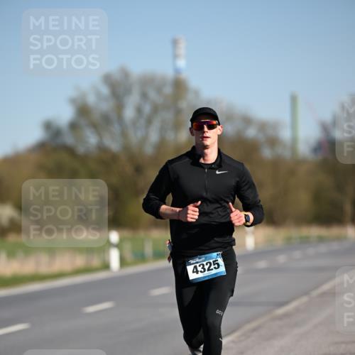 06.04.2025 - 44. Internationalen Wilhelmsburger Insellauf Dr. Thomas Lammeyer http://msf.ph/oto/7549929 06.04.2025 09:20:07 Laufen 4325 meine-sportfotos.de