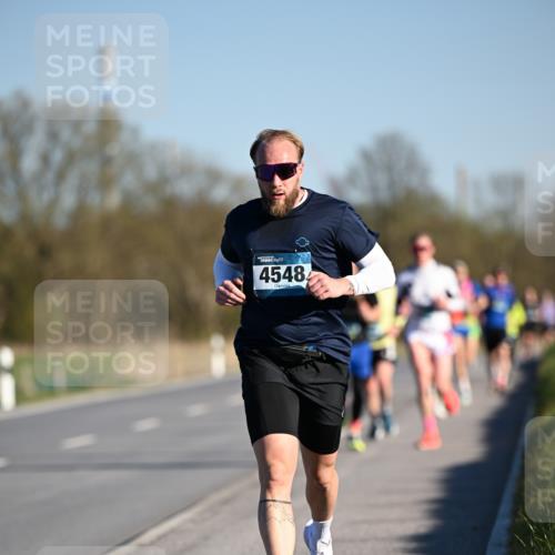06.04.2025 - 44. Internationalen Wilhelmsburger Insellauf Dr. Thomas Lammeyer http://msf.ph/oto/7549949 06.04.2025 09:20:14 Laufen 4548 meine-sportfotos.de