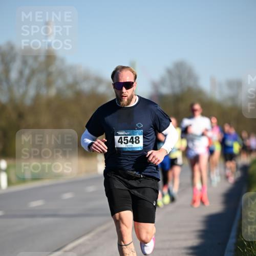 06.04.2025 - 44. Internationalen Wilhelmsburger Insellauf Dr. Thomas Lammeyer http://msf.ph/oto/7549950 06.04.2025 09:20:14 Laufen 4548 meine-sportfotos.de