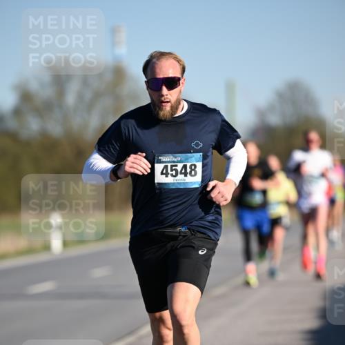 06.04.2025 - 44. Internationalen Wilhelmsburger Insellauf Dr. Thomas Lammeyer http://msf.ph/oto/7549956 06.04.2025 09:20:15 Laufen 4548 meine-sportfotos.de
