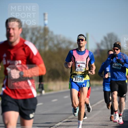 06.04.2025 - 44. Internationalen Wilhelmsburger Insellauf Dr. Thomas Lammeyer http://msf.ph/oto/7549999 06.04.2025 09:20:25 Laufen 4430, 3259 meine-sportfotos.de