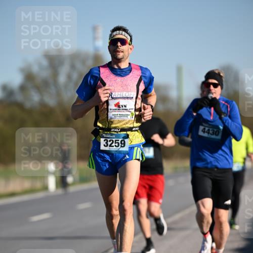 06.04.2025 - 44. Internationalen Wilhelmsburger Insellauf Dr. Thomas Lammeyer http://msf.ph/oto/7550009 06.04.2025 09:20:26 Laufen 3259, 4430 meine-sportfotos.de