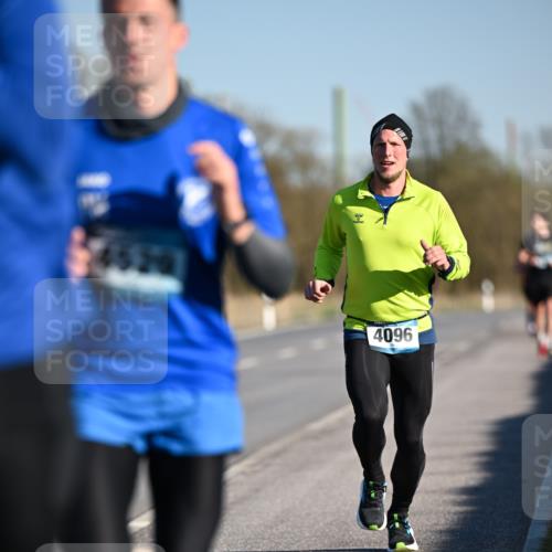 06.04.2025 - 44. Internationalen Wilhelmsburger Insellauf Dr. Thomas Lammeyer http://msf.ph/oto/7550025 06.04.2025 09:20:29 Laufen 4096 meine-sportfotos.de
