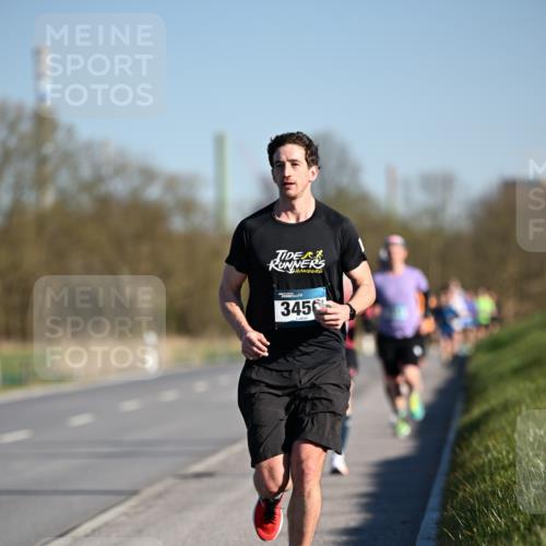 06.04.2025 - 44. Internationalen Wilhelmsburger Insellauf Dr. Thomas Lammeyer http://msf.ph/oto/7550044 06.04.2025 09:20:40 Laufen 345 meine-sportfotos.de