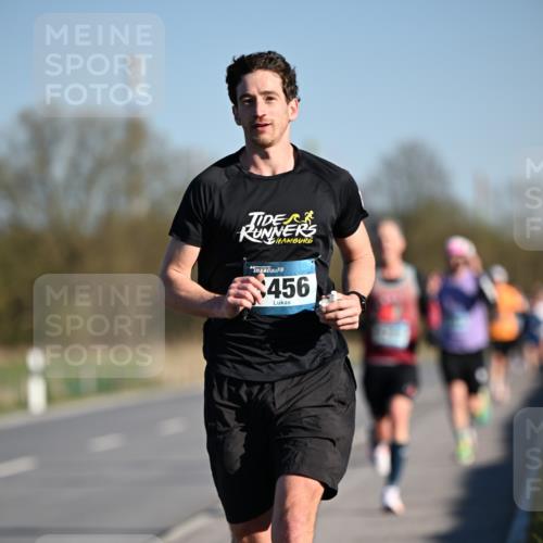 06.04.2025 - 44. Internationalen Wilhelmsburger Insellauf Dr. Thomas Lammeyer http://msf.ph/oto/7550054 06.04.2025 09:20:41 Laufen 456 meine-sportfotos.de